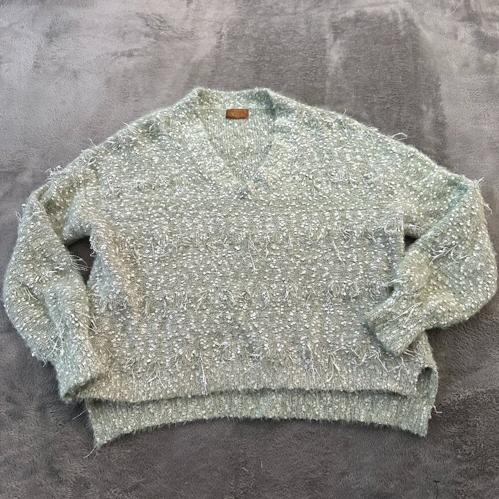 POL Green Eyelash V-Neck Sweater Women's LARGE